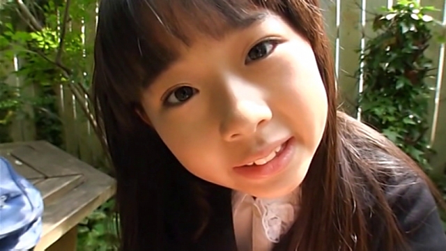 鈴実のるんるんるん：雨宮鈴実01b