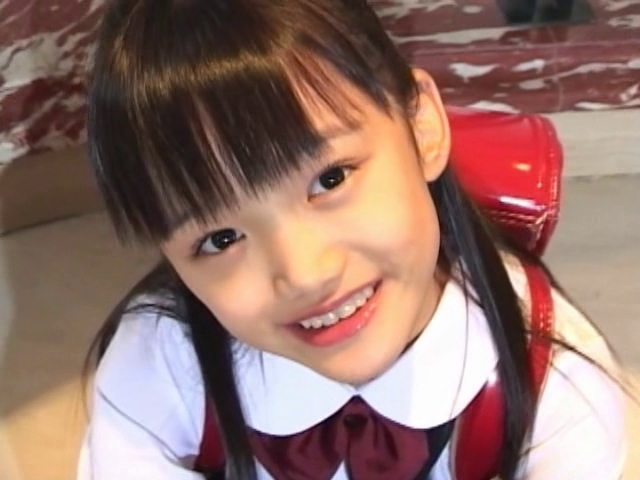 岡崎瞳8歳 水の妖精 陸の天使：岡崎瞳01b