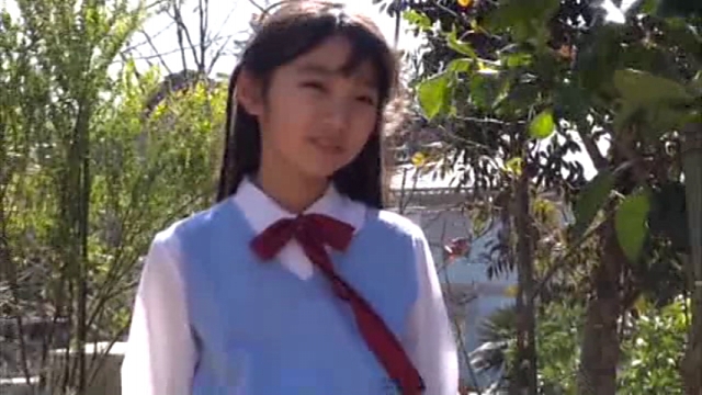 ”すみれの花言葉” とっておきの未公開秘蔵映像：河合すみれ01b