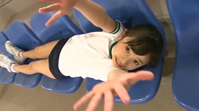 ゆうなっちゅ：荒井佑奈02b