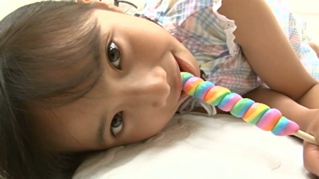 ゆうなっちゅ：荒井佑奈12b