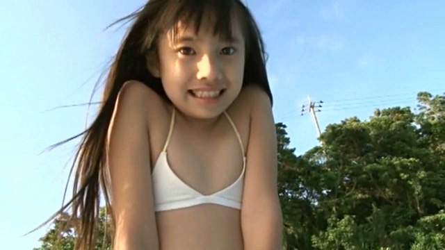 ゆうなっちゅ：荒井佑奈07b